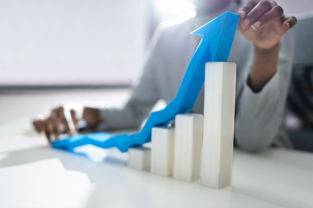Growth centers and accelerators
